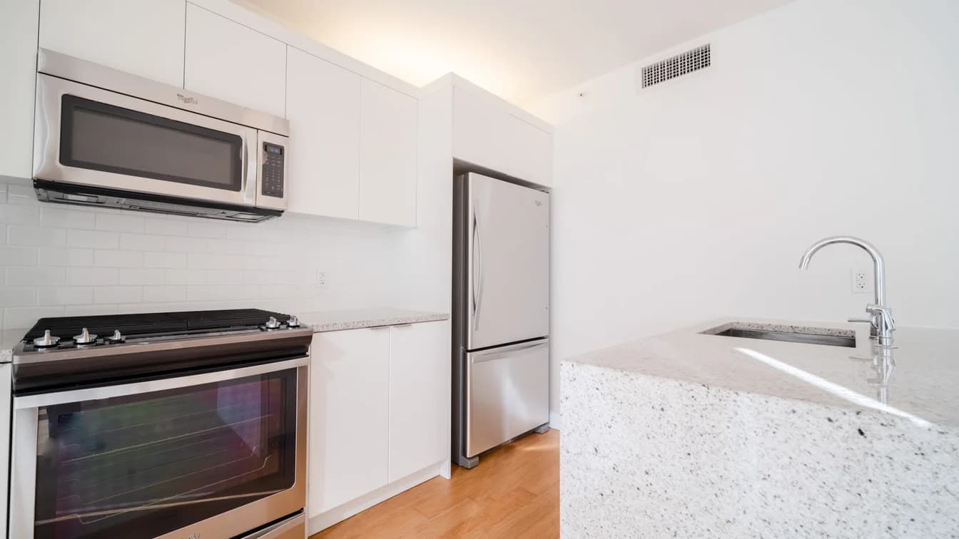 170 Amsterdam Avenue #16B, Manhattan, NY 10023 1