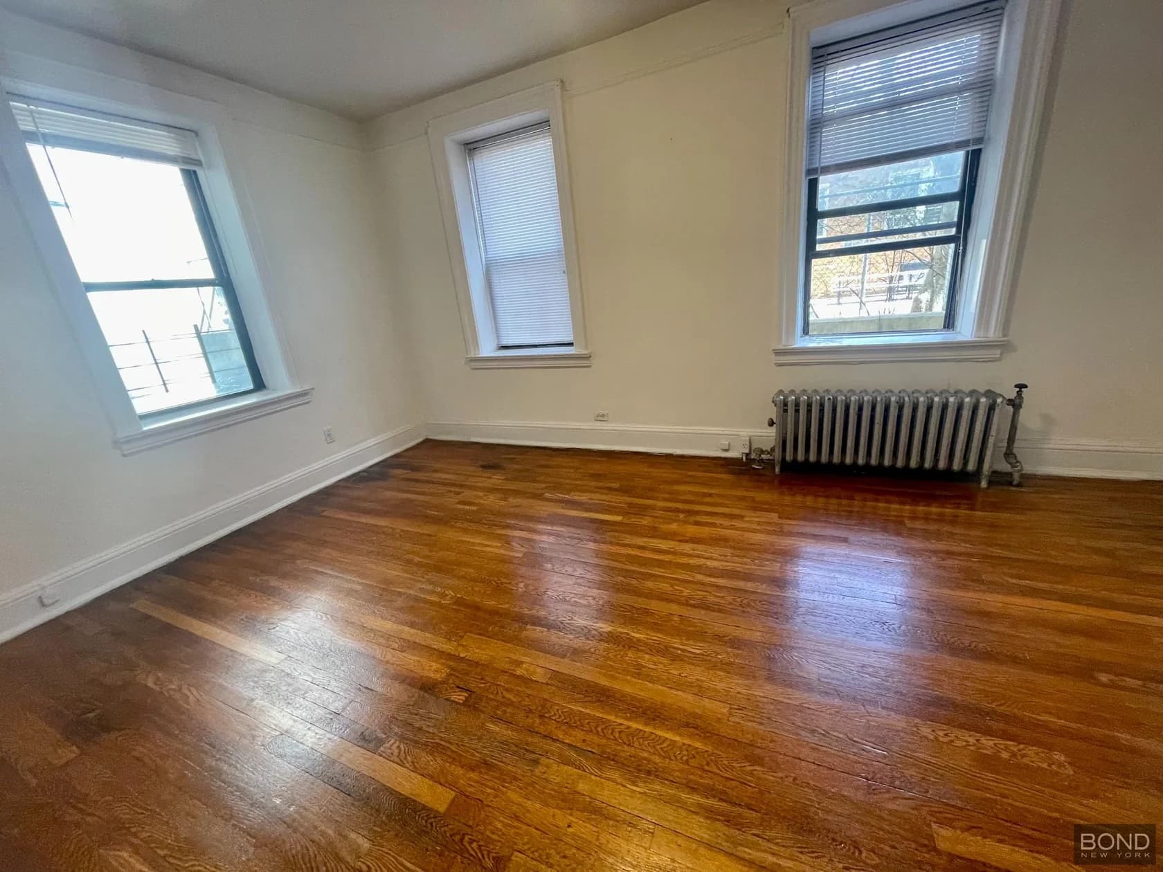 32-15 35 Street #A3, Queens, NY 11106 apartment_bedroom_room 1