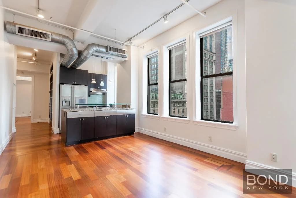 45 East 30 Street #12C, Manhattan, NY 10016 apartment_living_room 1