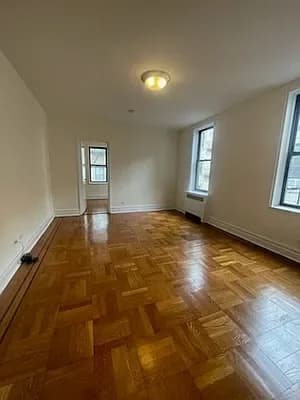 185 Claremont Avenue #6-E, Manhattan, NY 10027 apartment_living_room 1