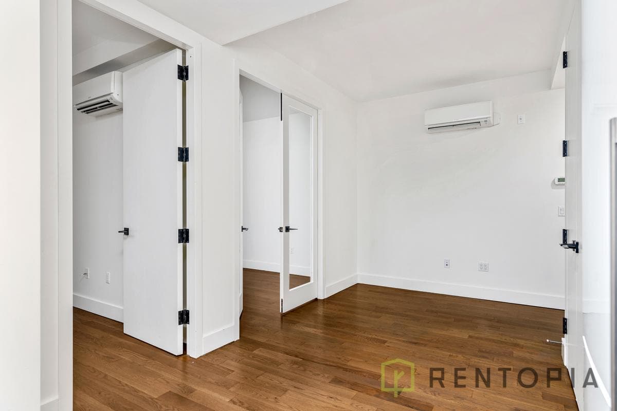 581 Ocean Parkway #2H, Brooklyn, NY 11218 100