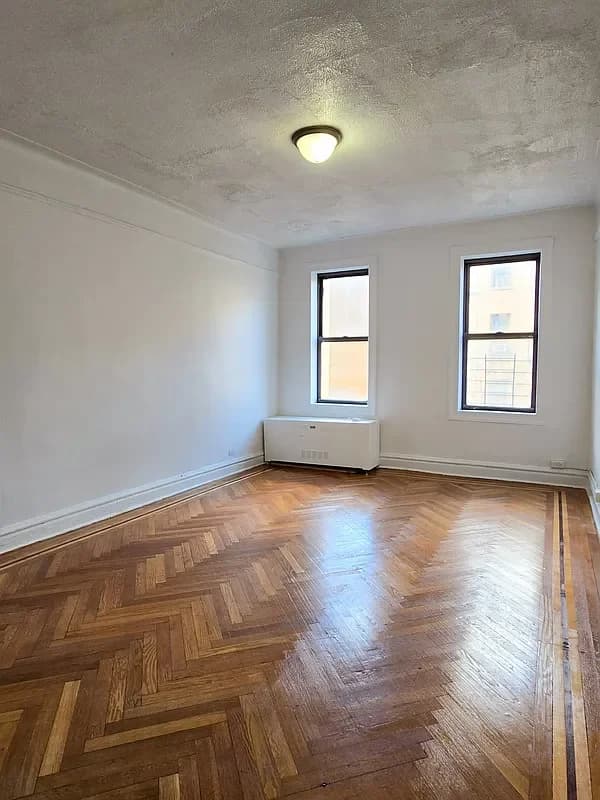735 Walton Avenue #D-11, The Bronx, NY 10451 apartment_living_room 1
