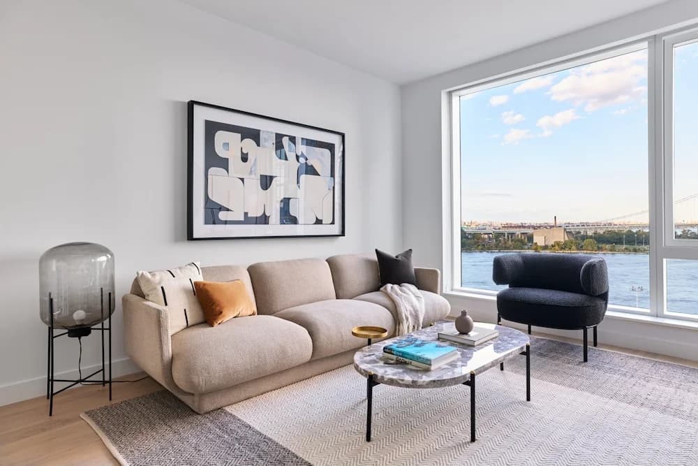 20 Halletts Point #2402, Queens, NY 11102 1