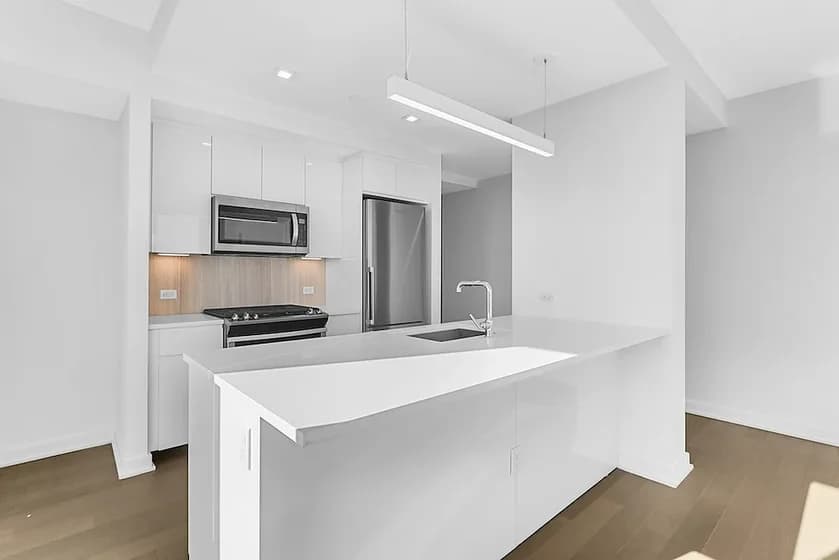 AltaLIC 29-22 Northern Boulevard #3707, Queens, NY 11101 apartment_kitchen 3