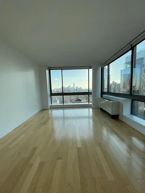 9 West 31 Street #23G, Manhattan, NY 10001 apartment_living_room 1