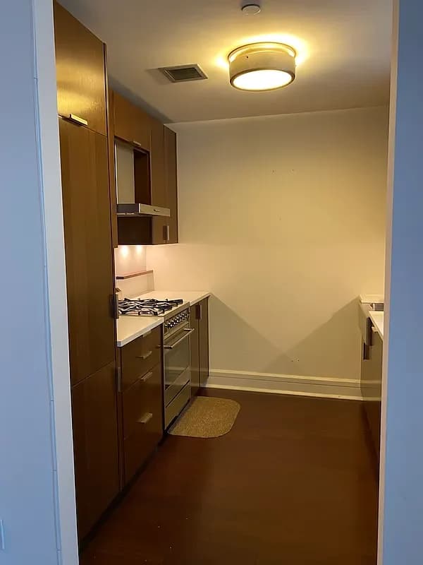 60 Riverside Boulevard #0216, Manhattan, NY 10069 apartment_kitchen 1