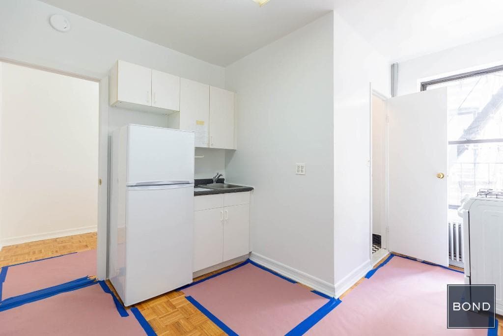 164 Mott Street #4D, Manhattan, NY 10013 1