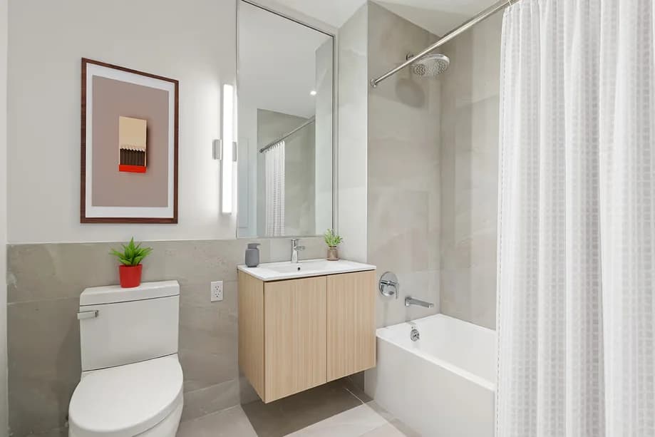 170 West 225 Street #PH15, Manhattan, NY 10463 1