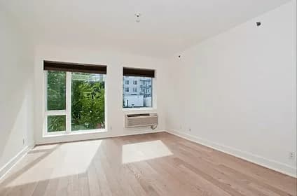 5-27 51 Avenue #4H, Queens, NY 11101