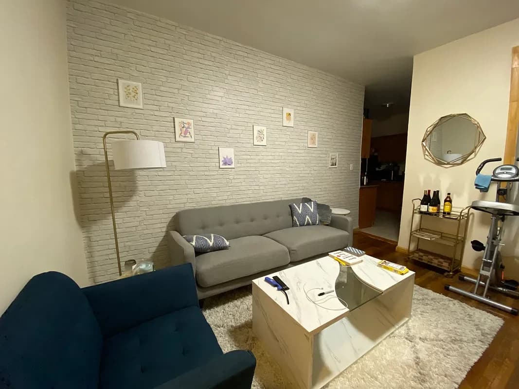 936 West End Avenue #G10, Manhattan, NY 10025 apartment_living_room 1