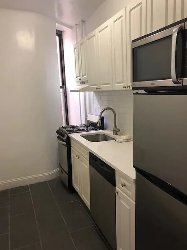 520 East 12 Street #2B, Manhattan, NY 10009 apartment_kitchen 1