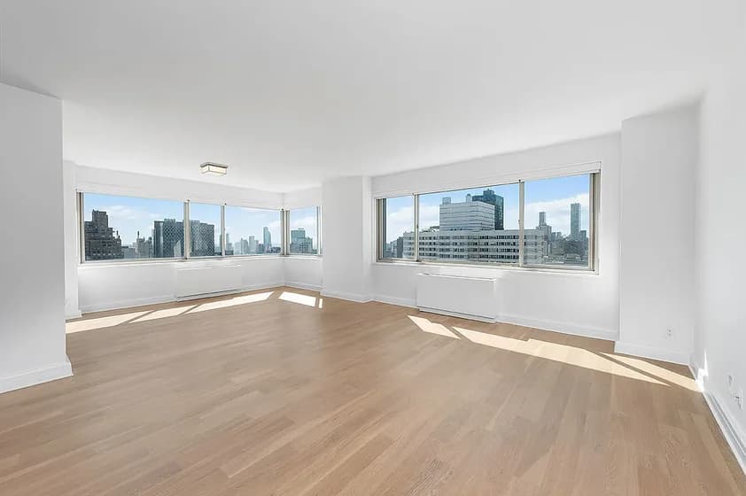 211 East 70 Street #8D, Manhattan, NY 10021 apartment_living_room 1