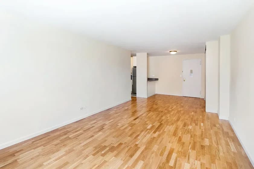 98-40 57 Ave #15F, Queens, NY 11368 apartment_living_room 1
