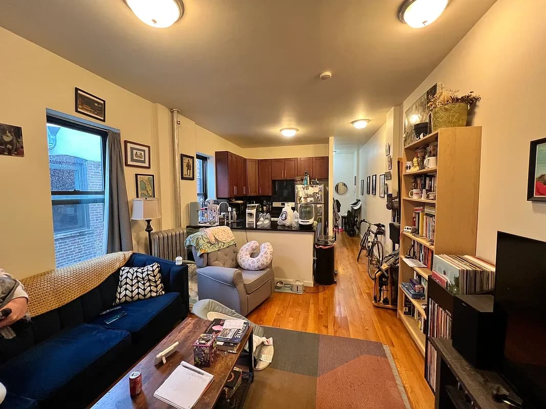1437 Carroll Street #4D, Brooklyn, NY 11213 apartment_living_room 1