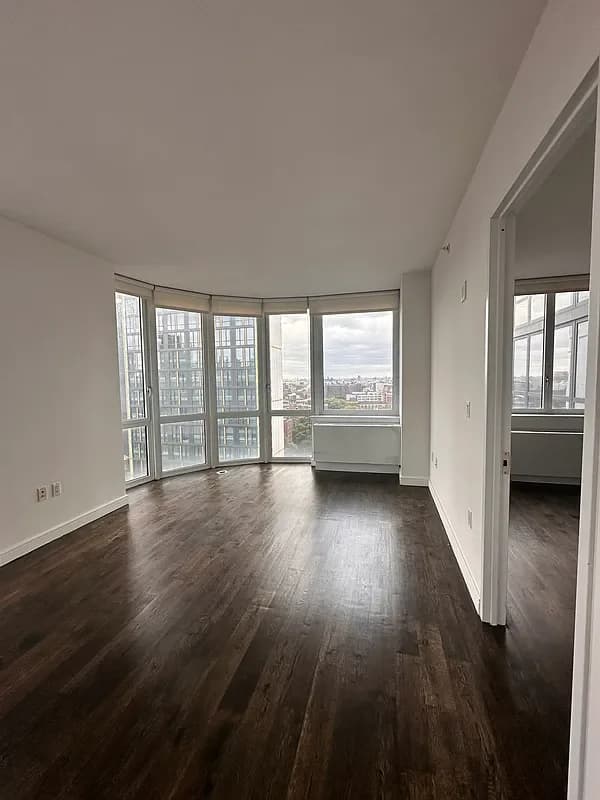 180 Myrtle Avenue #12N, Brooklyn, NY 11201 apartment_living_room 1