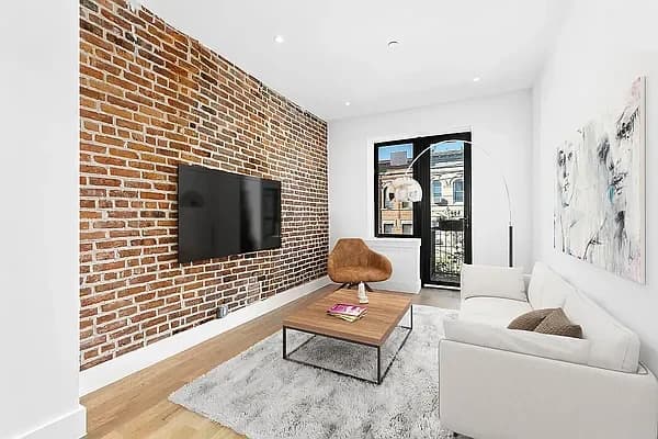 310 Menahan Street #4, Brooklyn, NY 11237 apartment_living_room 1