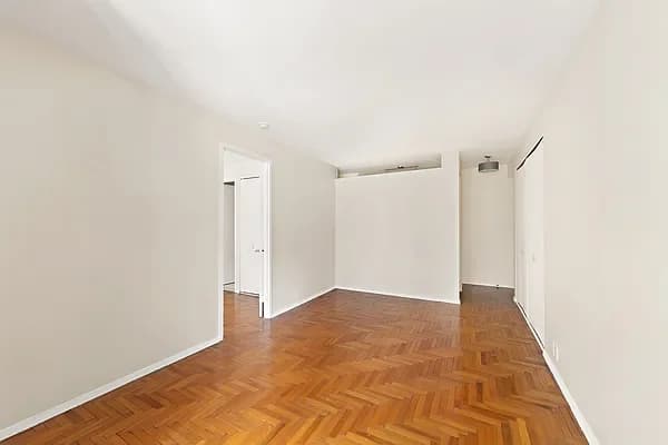 301 West 57 Street #9-F, Manhattan, NY 10019 apartment_living_room 1
