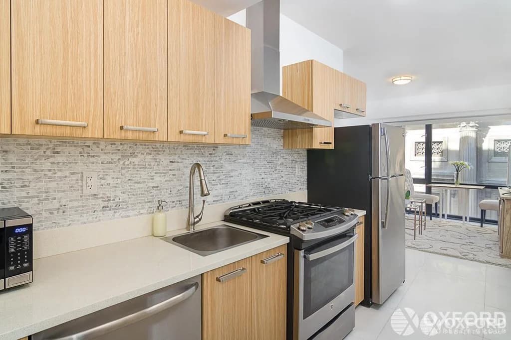 227 Grand Street #5B, Manhattan, NY 10013 apartment_kitchen 1