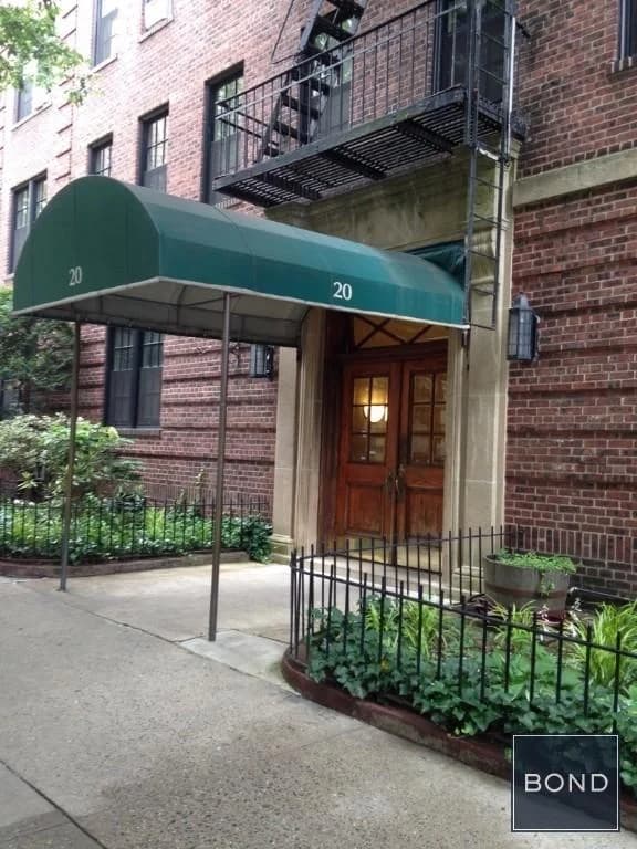 20 Pierrepont St #3B, Brooklyn, NY 11201 1