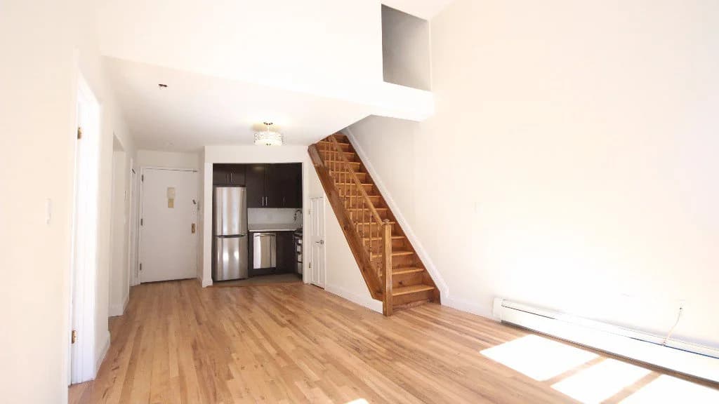 525 West 49 Street #5A, Manhattan, NY 10019 1