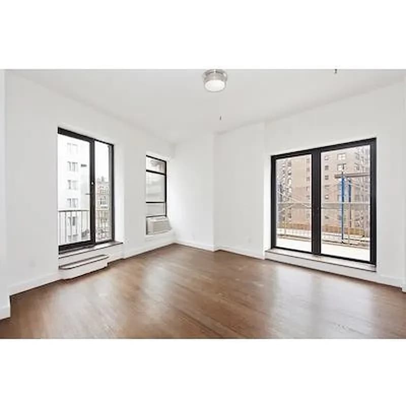 100 East 13 Street #5C, Manhattan, NY 10003 apartment_living_room 1