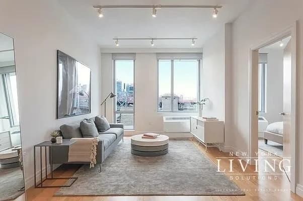 325 Kent Avenue #N858, Brooklyn, NY 11249 1