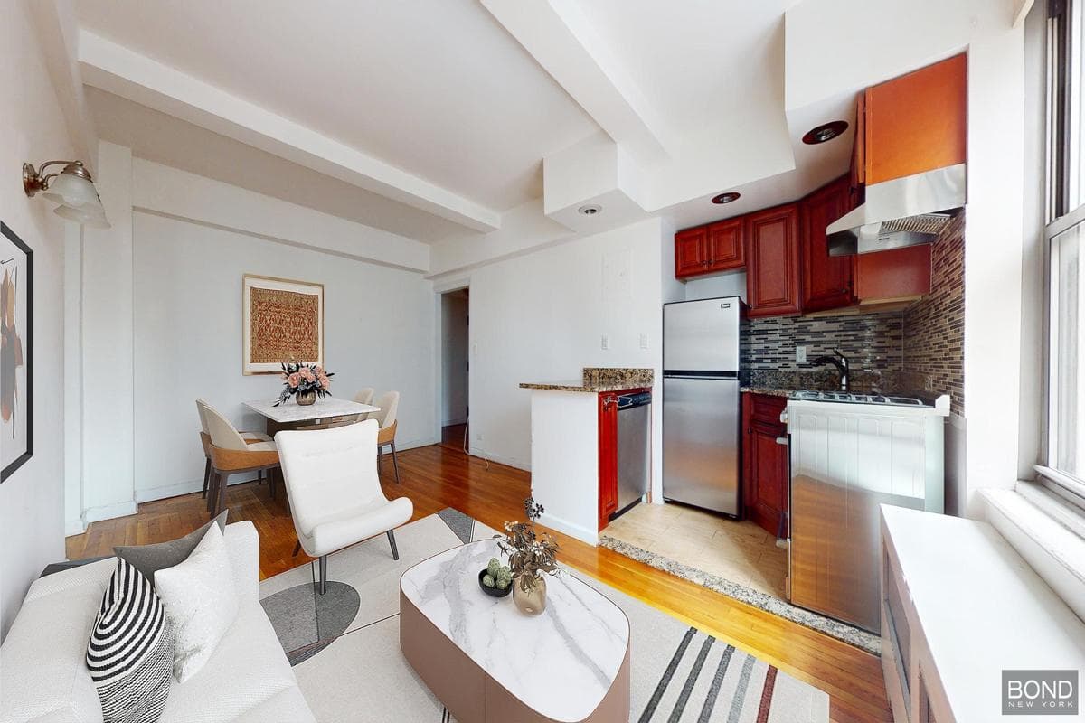 301 East 38 Street #16G, Manhattan, NY 10016 - Image 1