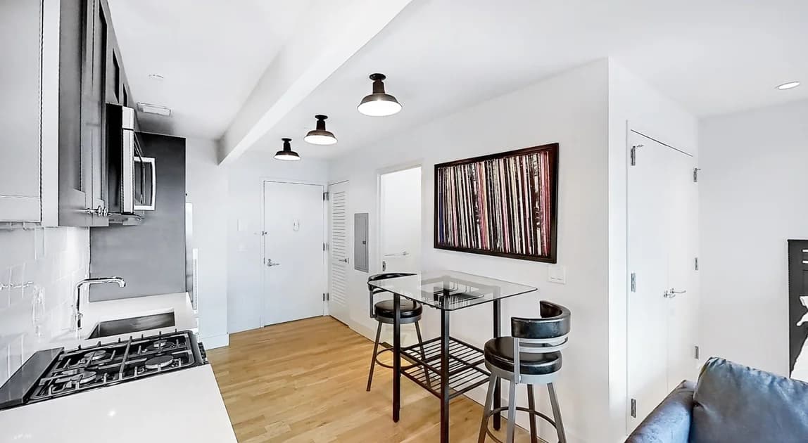 180 Franklin Avenue #210, Brooklyn, NY 11205 1