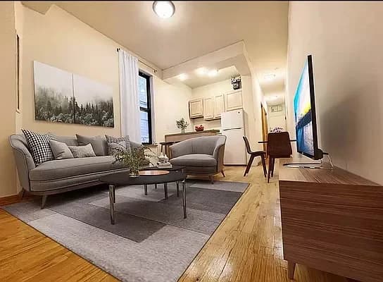227 East 50 Street #19, Manhattan, NY 10022 apartment_living_room 1