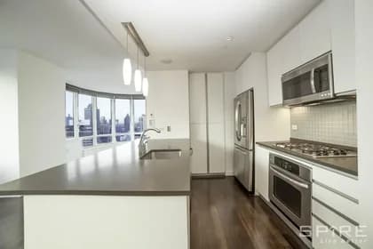 306 Gold Street #21F, Brooklyn, NY 11201