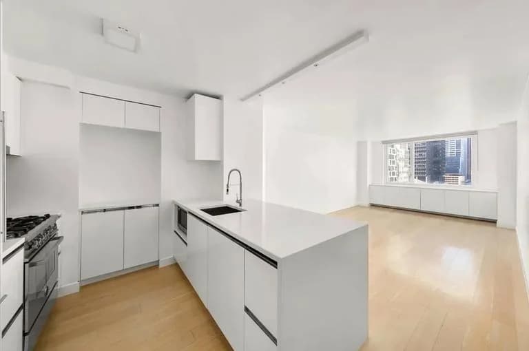 301 West 53 Street #14, Manhattan, NY 10019 1