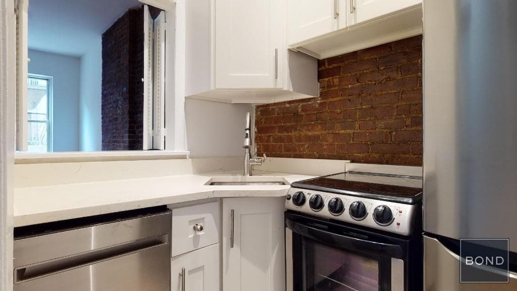 348 East 87 Street #D, Manhattan, NY 10128