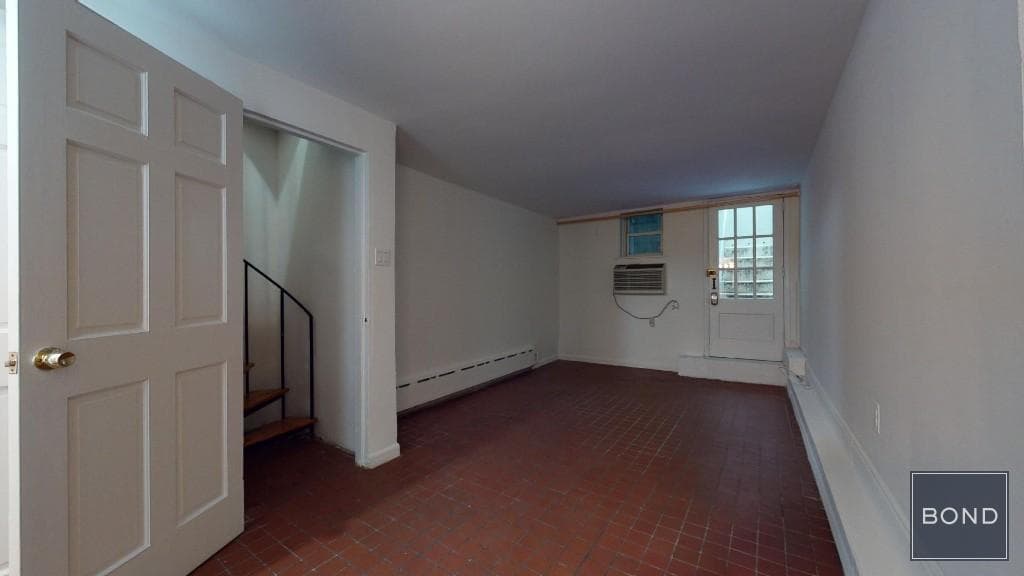 348 East 87 Street #D, Manhattan, NY 10128