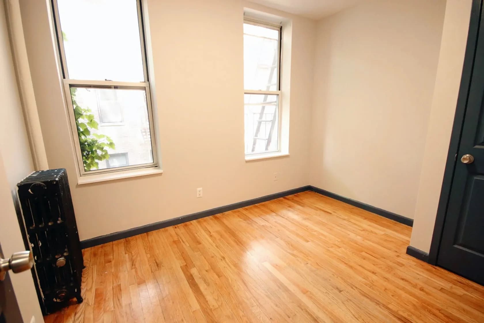 431 East 9 Street #8, Manhattan, NY 10009 apartment_living_room 1