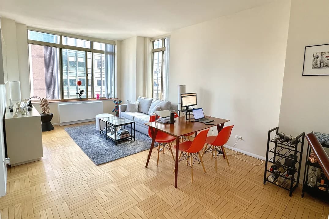 236 East 47 Street #34C, Manhattan, NY 10017 apartment_living_room 1