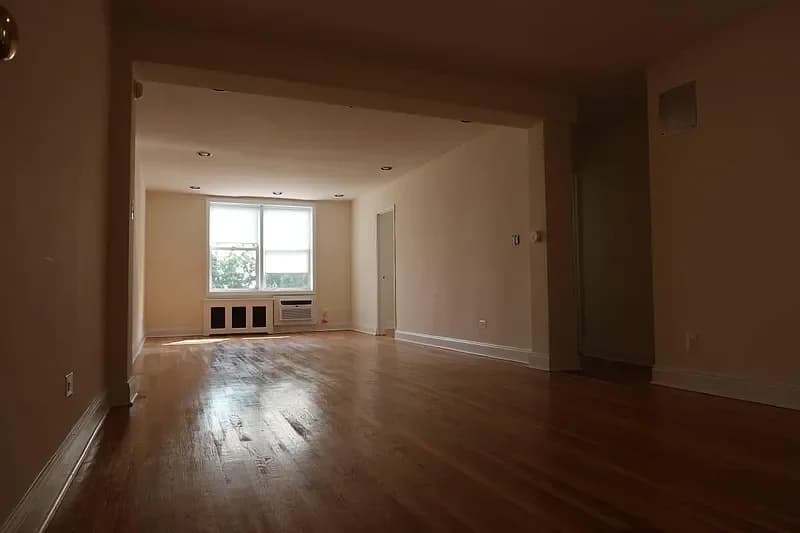 8855 Bay Parkway #11D, Brooklyn, NY 11214 apartment_living_room 1