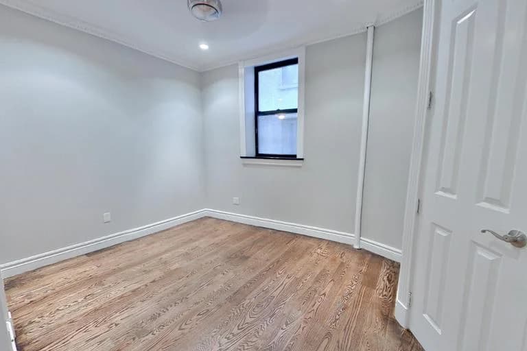 326 E 35 St #22, Manhattan, NY 10016 1