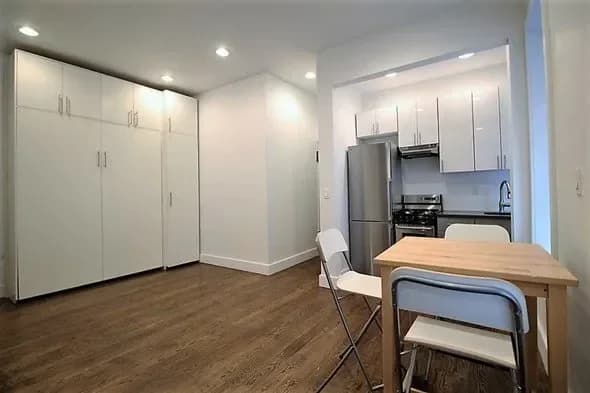 410 Eastern Parkway #1M, Brooklyn, NY 11225