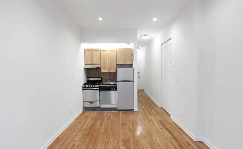 204 East 25 Street #3RR, Manhattan, NY 10010 apartment_kitchen 1