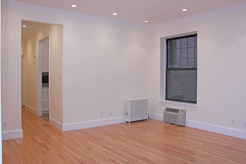 370 Central Park West #209, Manhattan, NY 10025 apartment_living_room 1