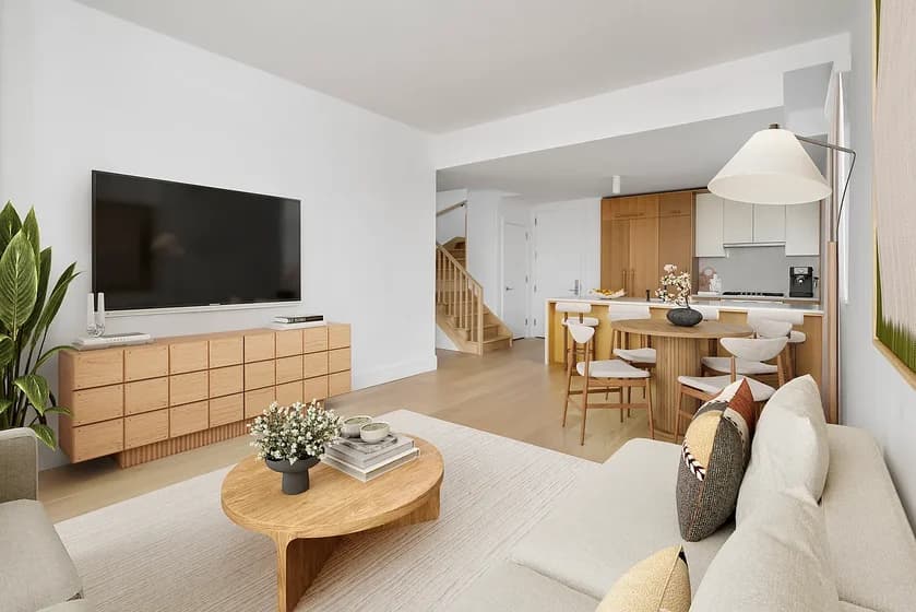 22-18 Jackson Avenue #719, Queens, NY 11101 apartment_living_room 1