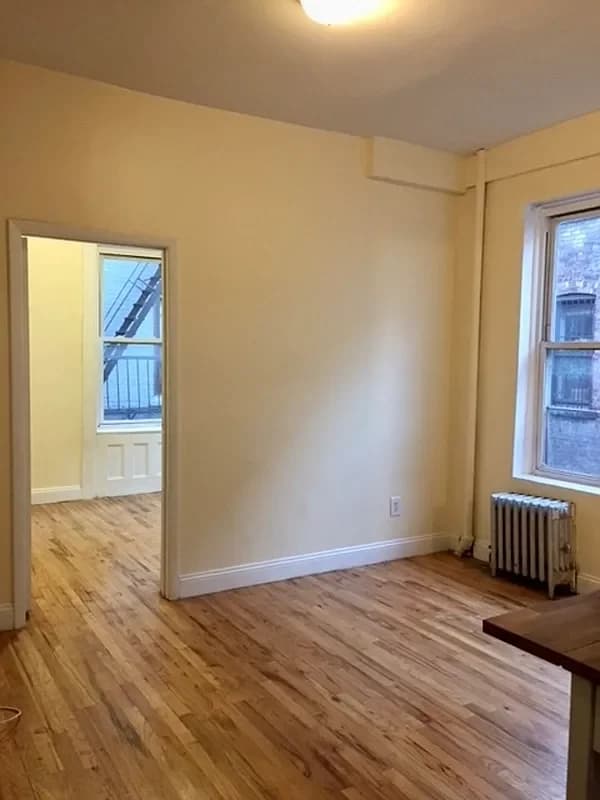 85 Pitt Street #14, Manhattan, NY 10002 apartment_living_room 1