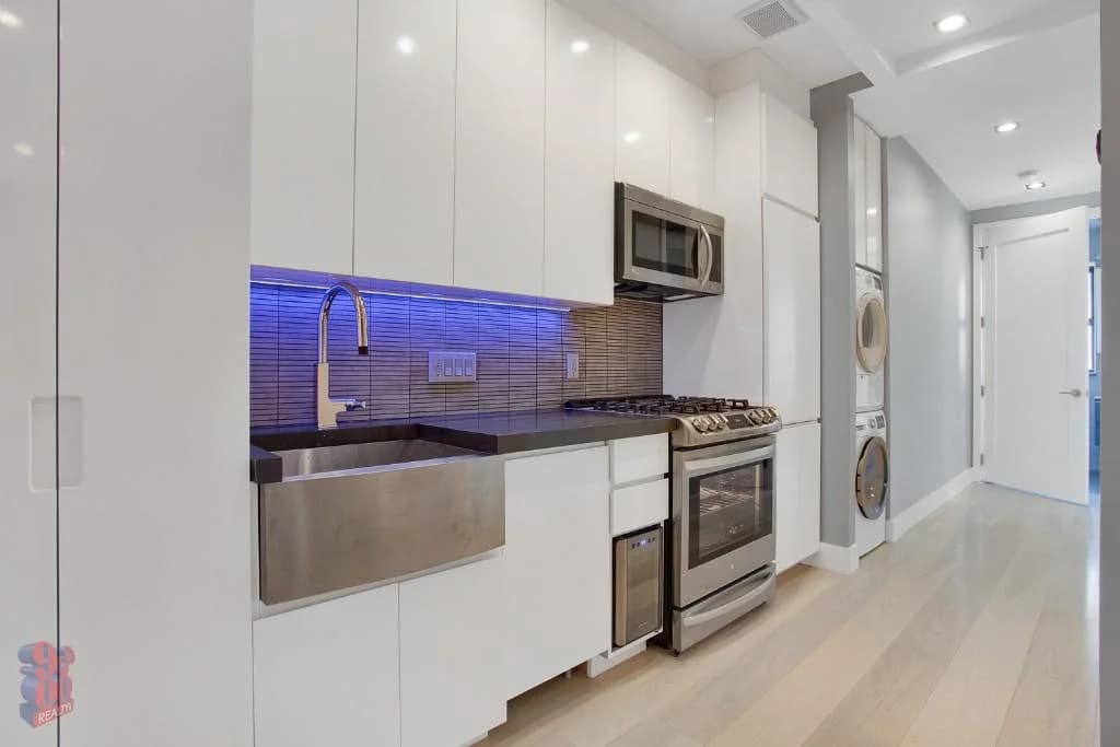 314 East 106 Street #5, Manhattan, NY 10029 1