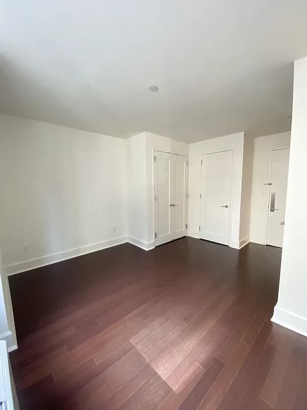 60 Riverside Boulevard #0219, Manhattan, NY 10069 apartment_living_room 1