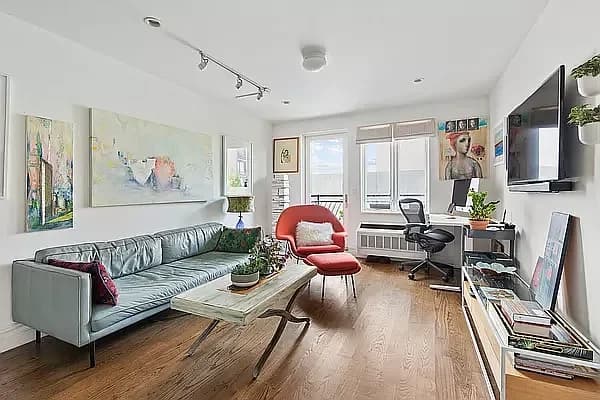 525 Myrtle Avenue #403, Brooklyn, NY 11205 apartment_living_room 1