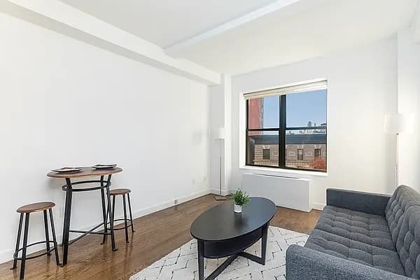 The Greystone 212 West 91 Street #1401, Manhattan, NY 10024 apartment_living_room 1