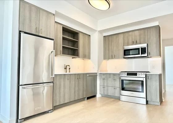 515 West 38 Street #20H, Manhattan, NY 10018