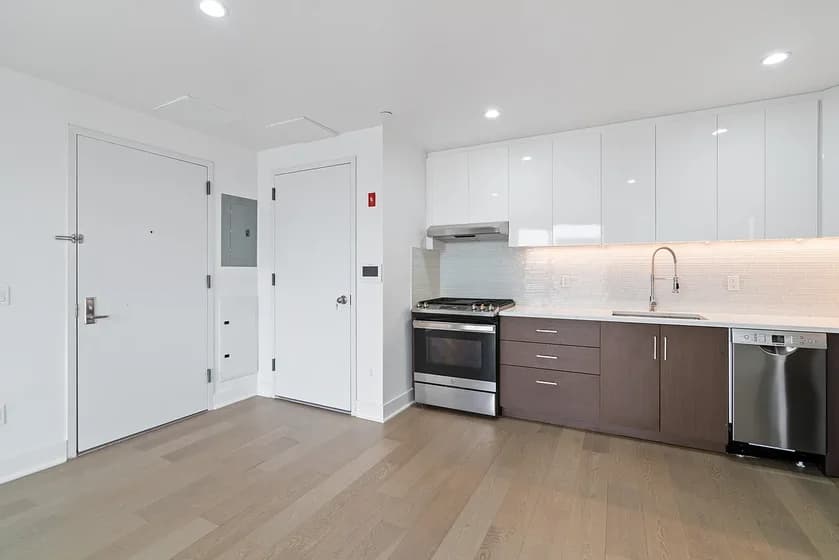 50-11 Queens Boulevard #607, Queens, NY 11377 apartment_kitchen 1