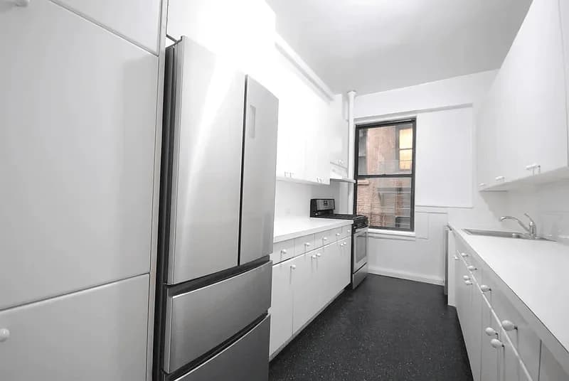 2586 Broadway #2J, Manhattan, NY 10025 apartment_kitchen 1