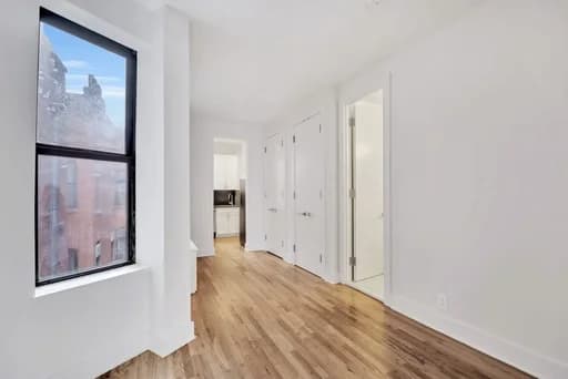 358 W 45 St #2D, Manhattan, NY 10036
